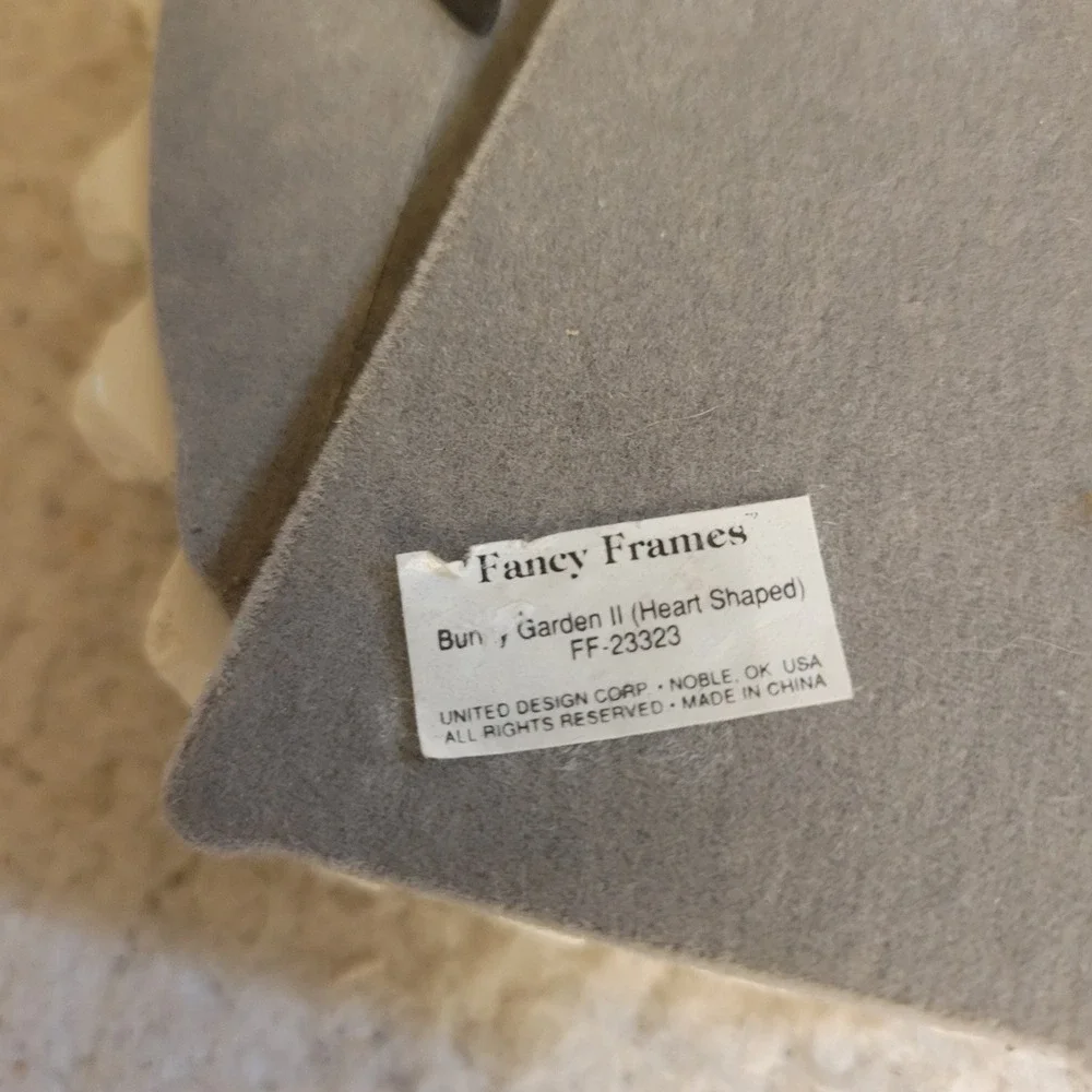Fancy Frames sturdy vintage